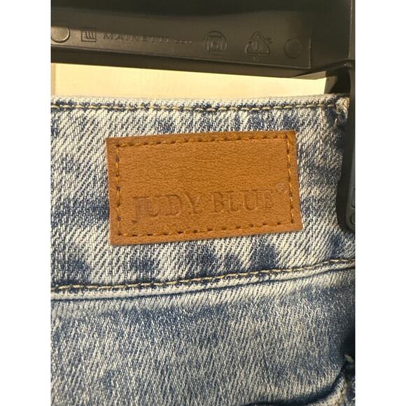 Judy Blue Plus size 20W skinny fit light wash Jean distressed - Picture 5 of 8